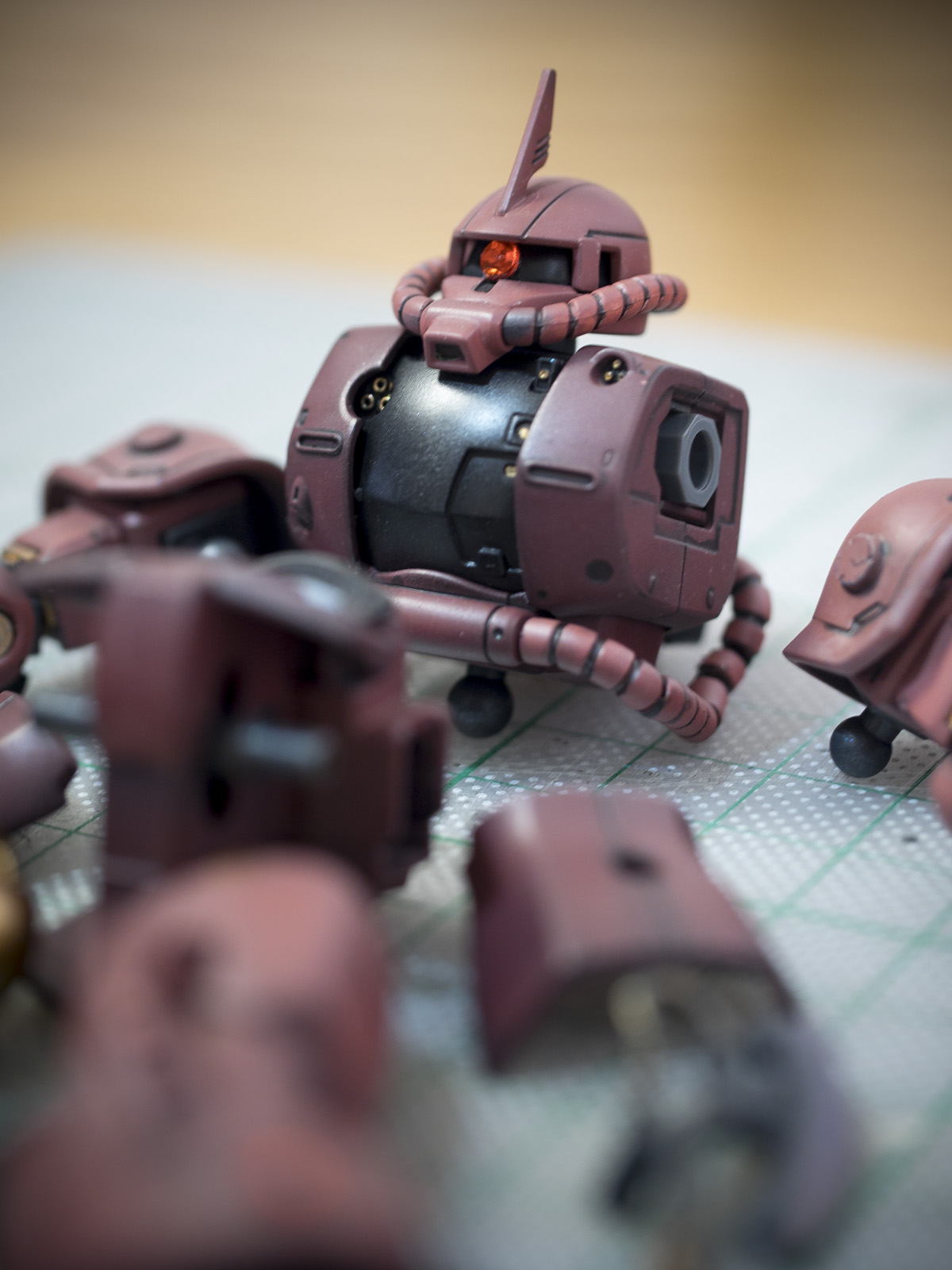 Bandai 1/144 HG MS-06S Zaku 2 [Char Aznable Origin Ver.]