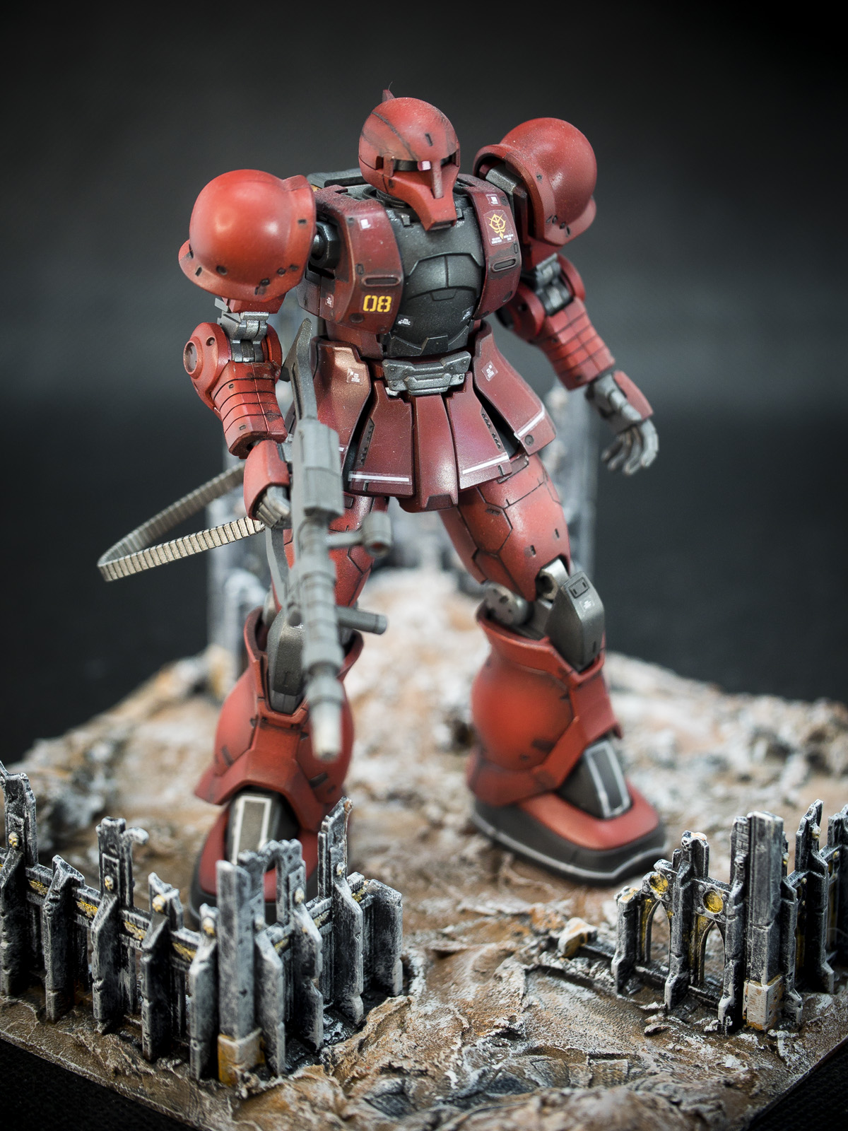 Bandai 1/144 HG MS05S Char Aznable`s Zaku 1