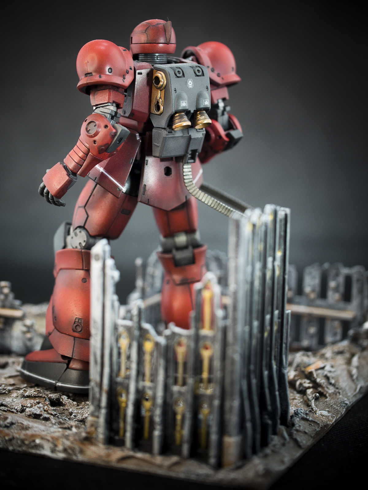 Bandai 1/144 HG MS05S Char Aznable`s Zaku 1