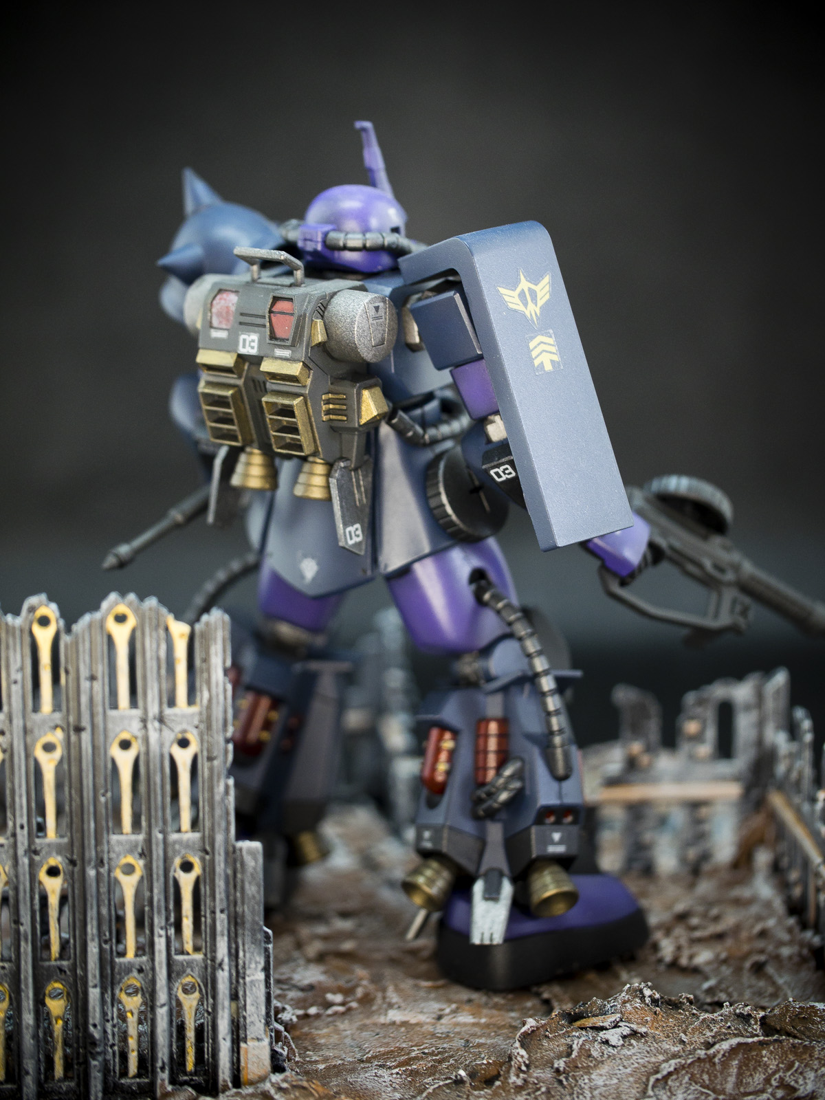 Bandai 1/144 HG MS-06R-1A Zaku 2 (Black Tri-Star)