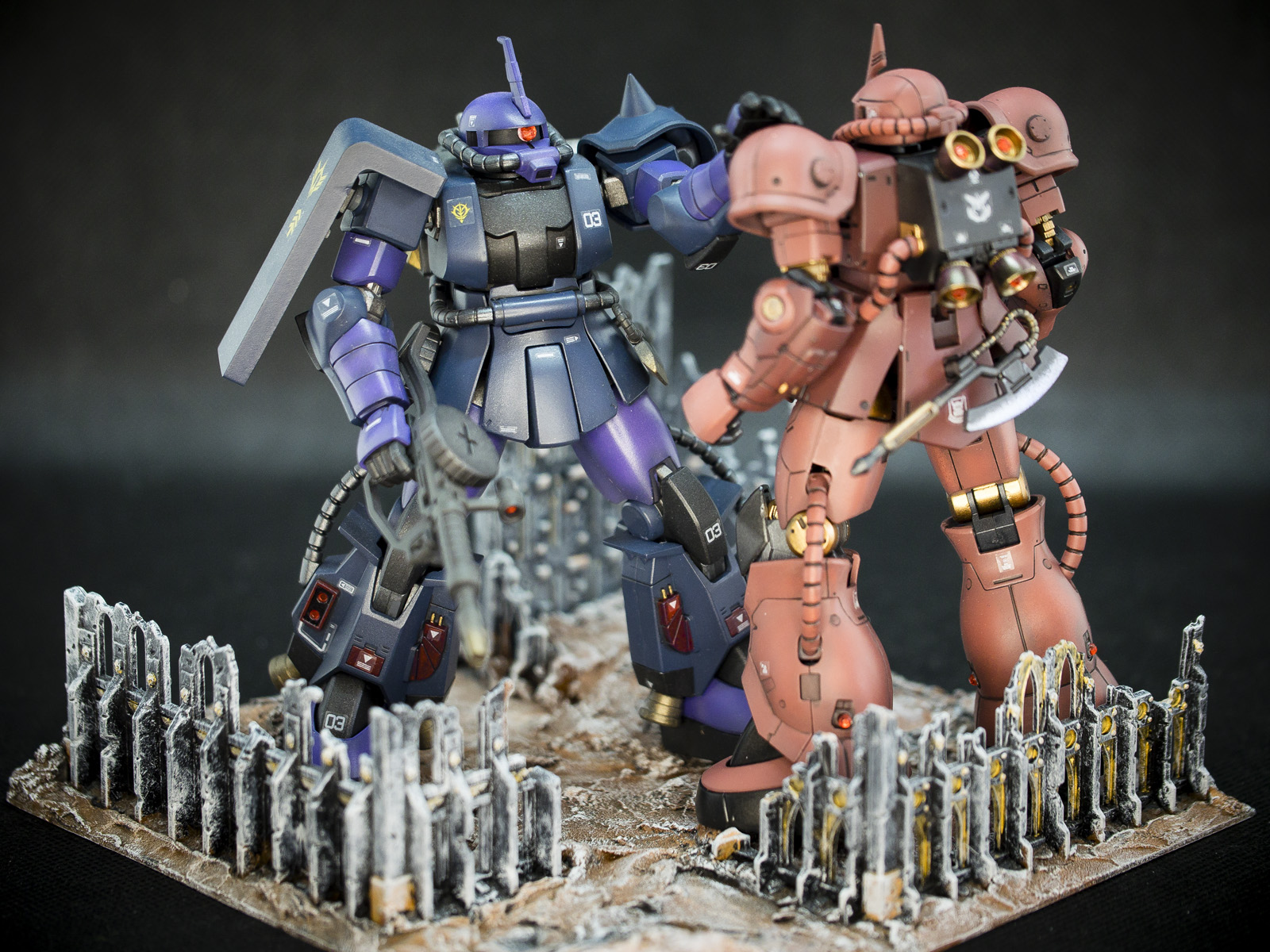 Bandai 1/144 HG MS-06R-1A Zaku 2 (Black Tri-Star)