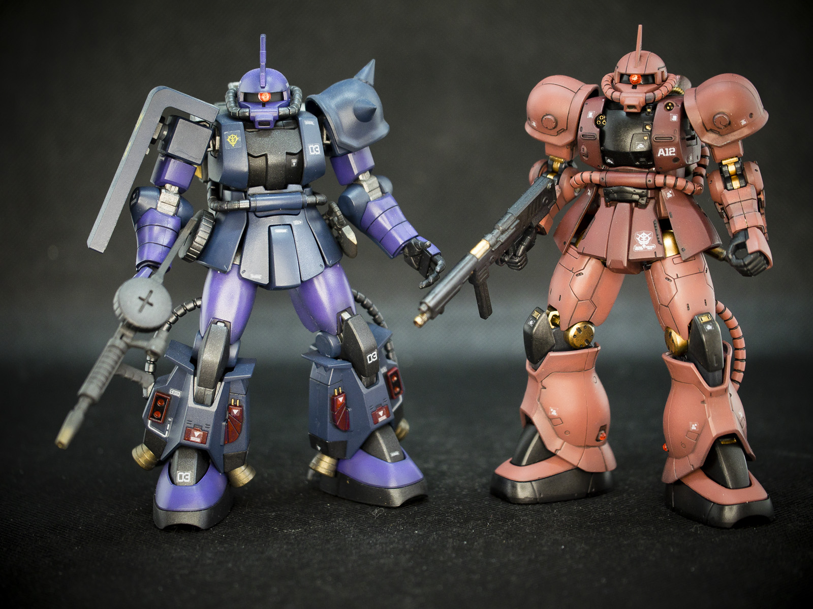Bandai 1/144 HG MS-06R-1A Zaku 2 (Black Tri-Star)