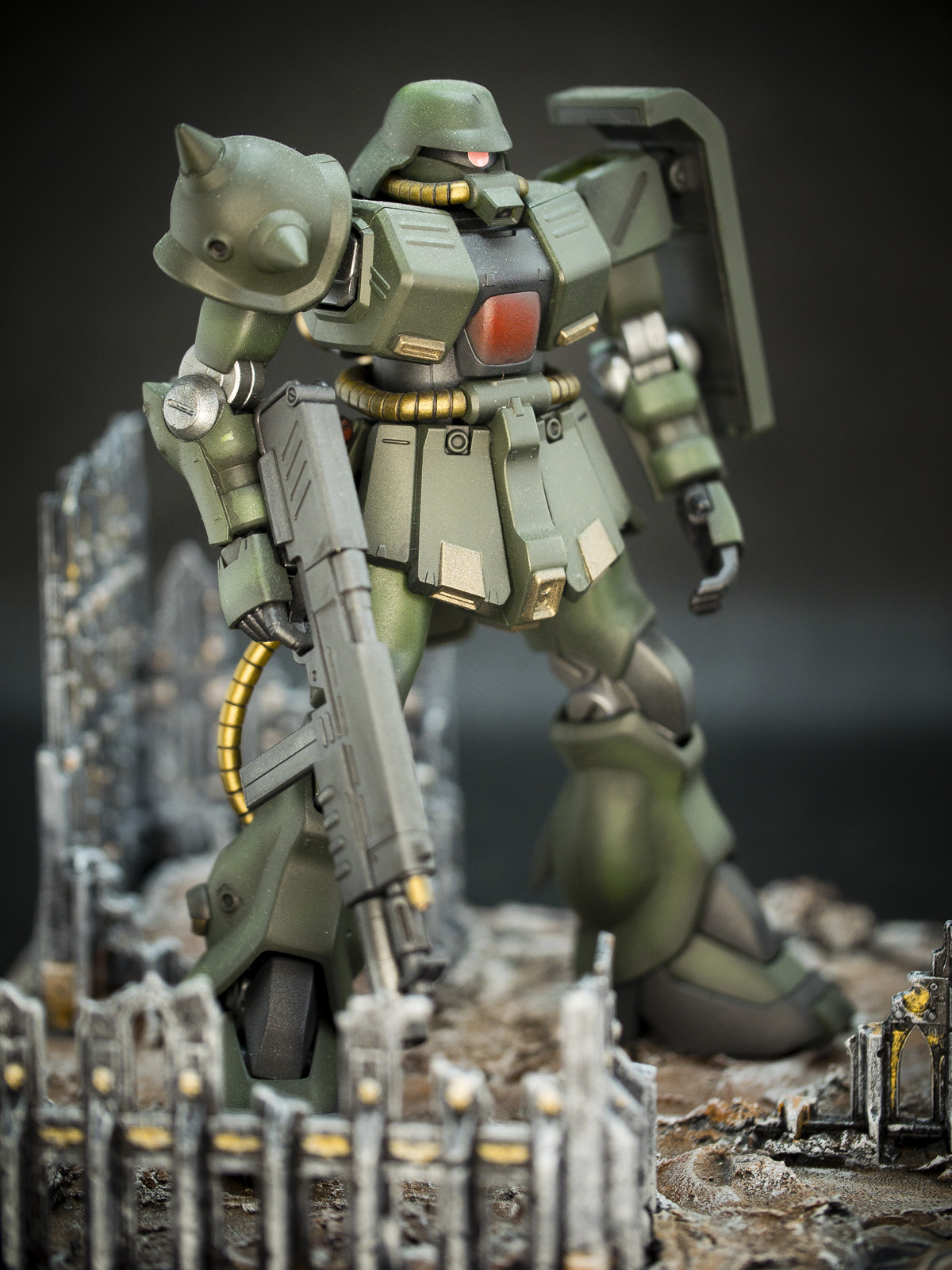 Bandai 1/144 HG MS-06FZ Zaku 2 FZ
