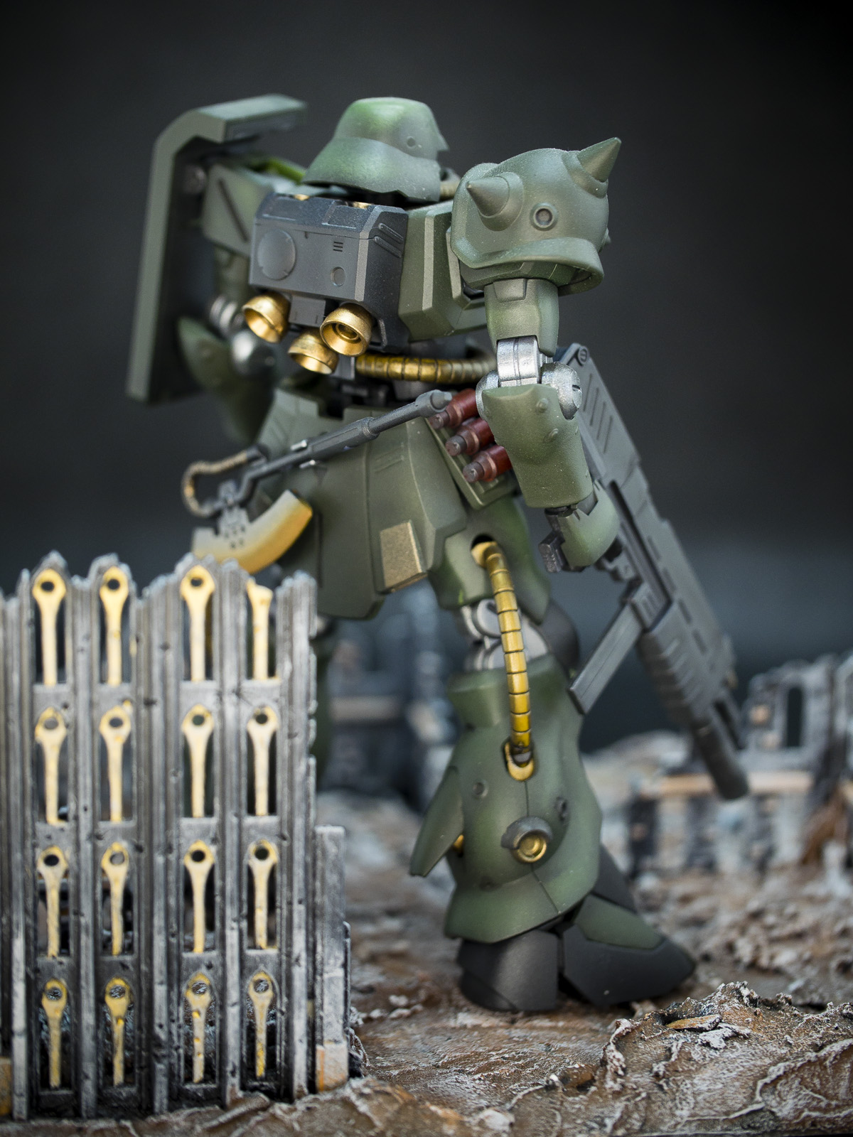 Bandai 1/144 HG MS-06FZ Zaku 2 FZ