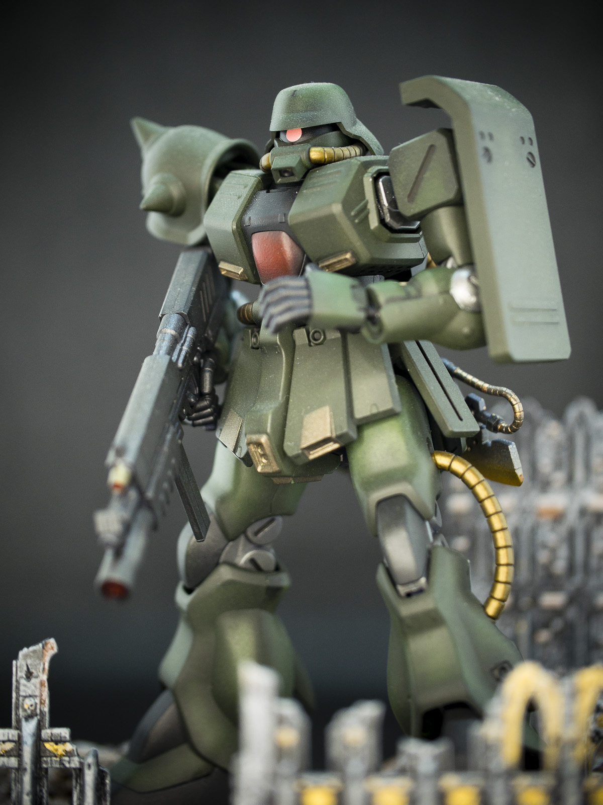 Bandai 1/144 HG MS-06FZ Zaku 2 FZ