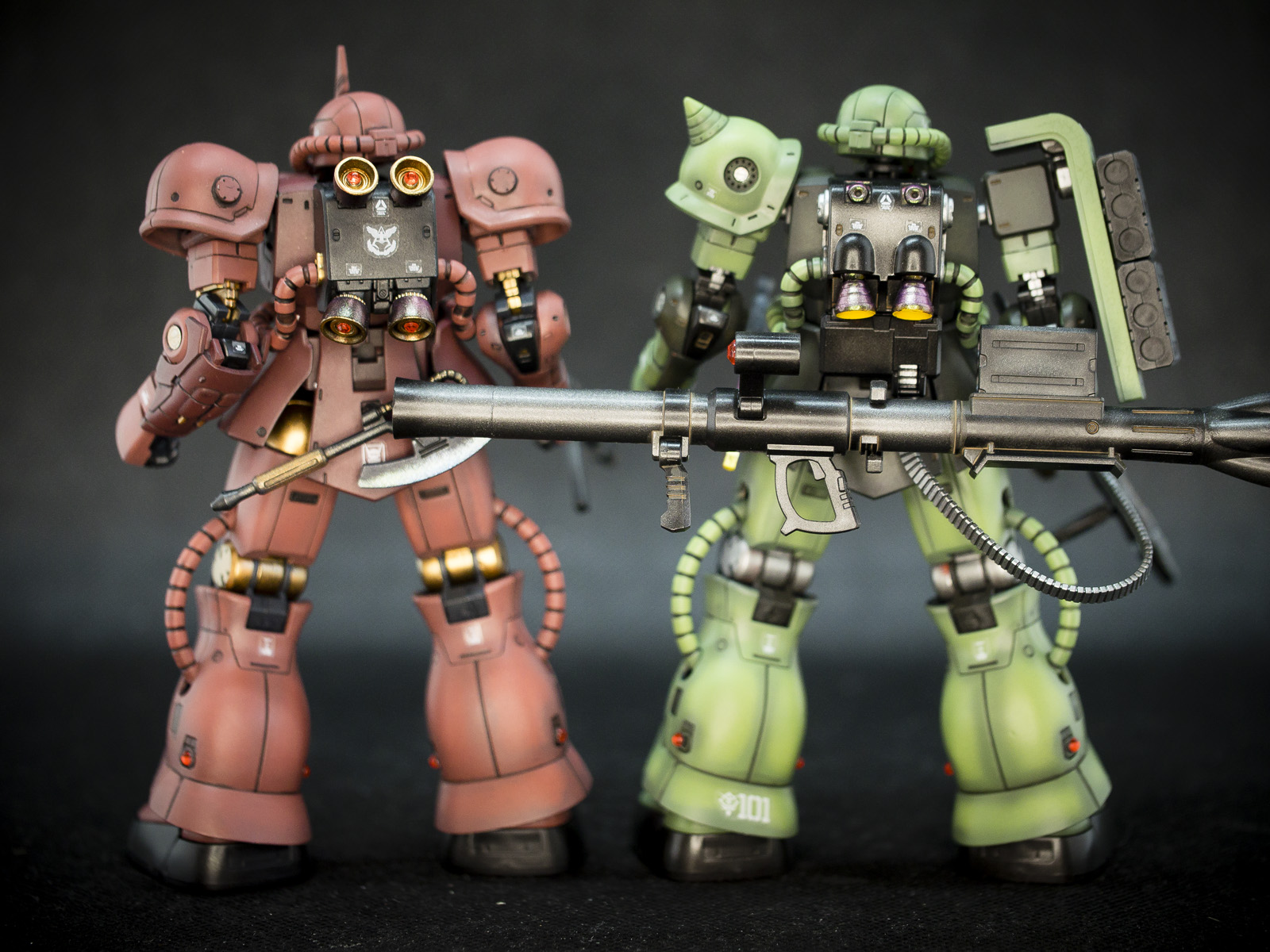 Bandai /1/44 HG MS-06C Zaku 2 Type C/C-5 – It is a Gunpla!