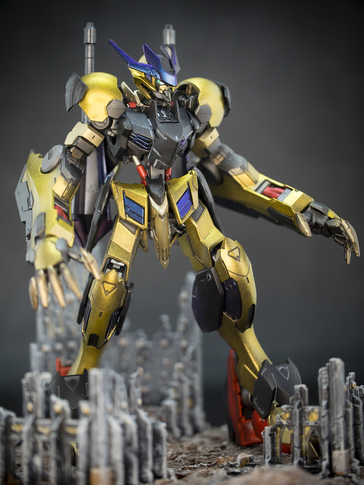 Bandai 1/144 HG IBO ASW-G-08 Gundam Barbatos Lupus Rex