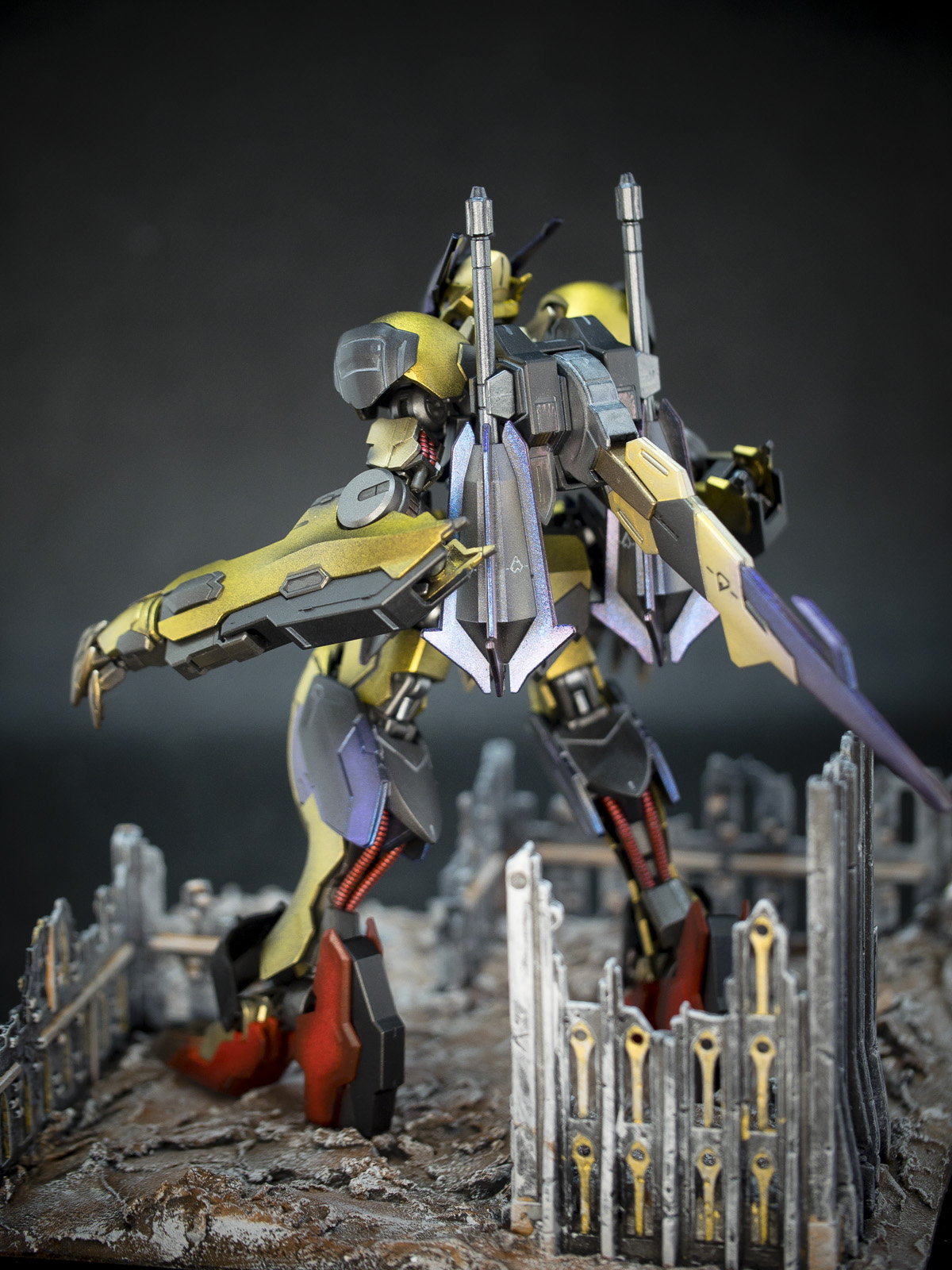 Bandai 1/144 HG IBO ASW-G-08 Gundam Barbatos Lupus Rex