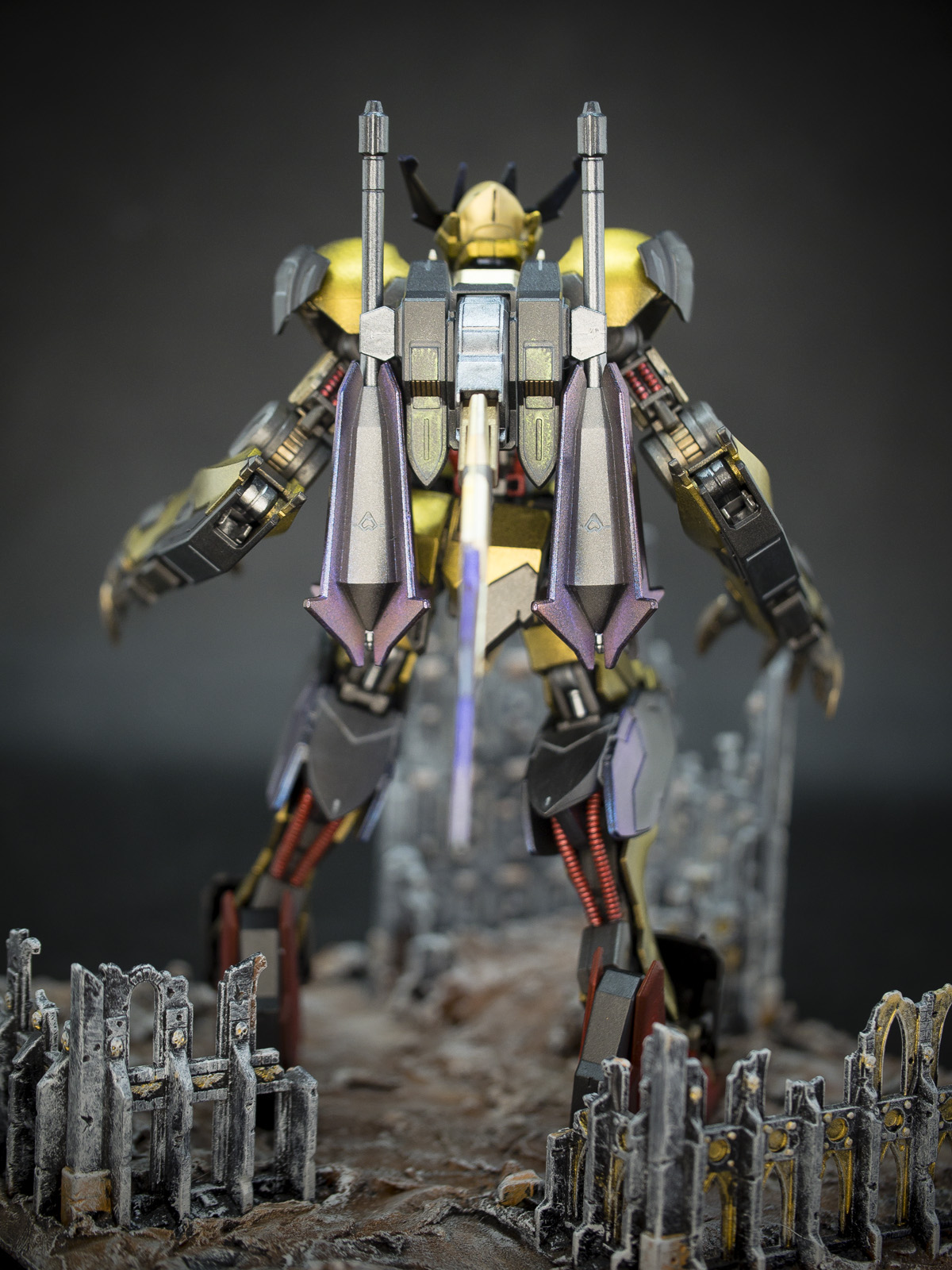 Bandai 1/144 HG IBO ASW-G-08 Gundam Barbatos Lupus Rex