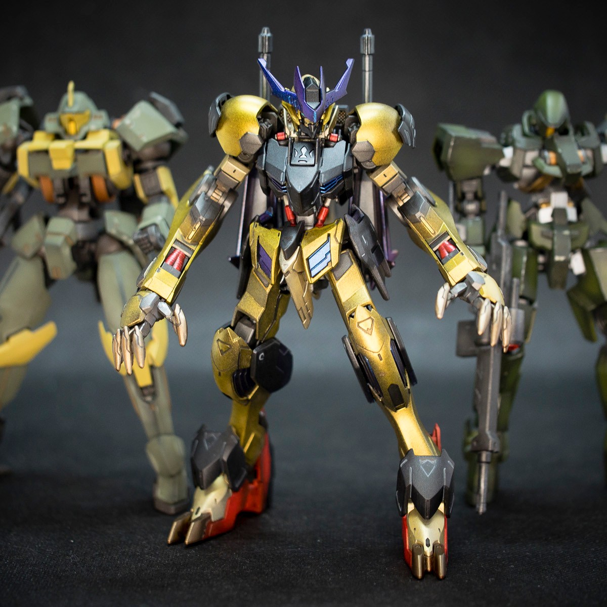 Bandai 1/144 HG IBO ASW-G-08 Gundam Barbatos Lupus Rex