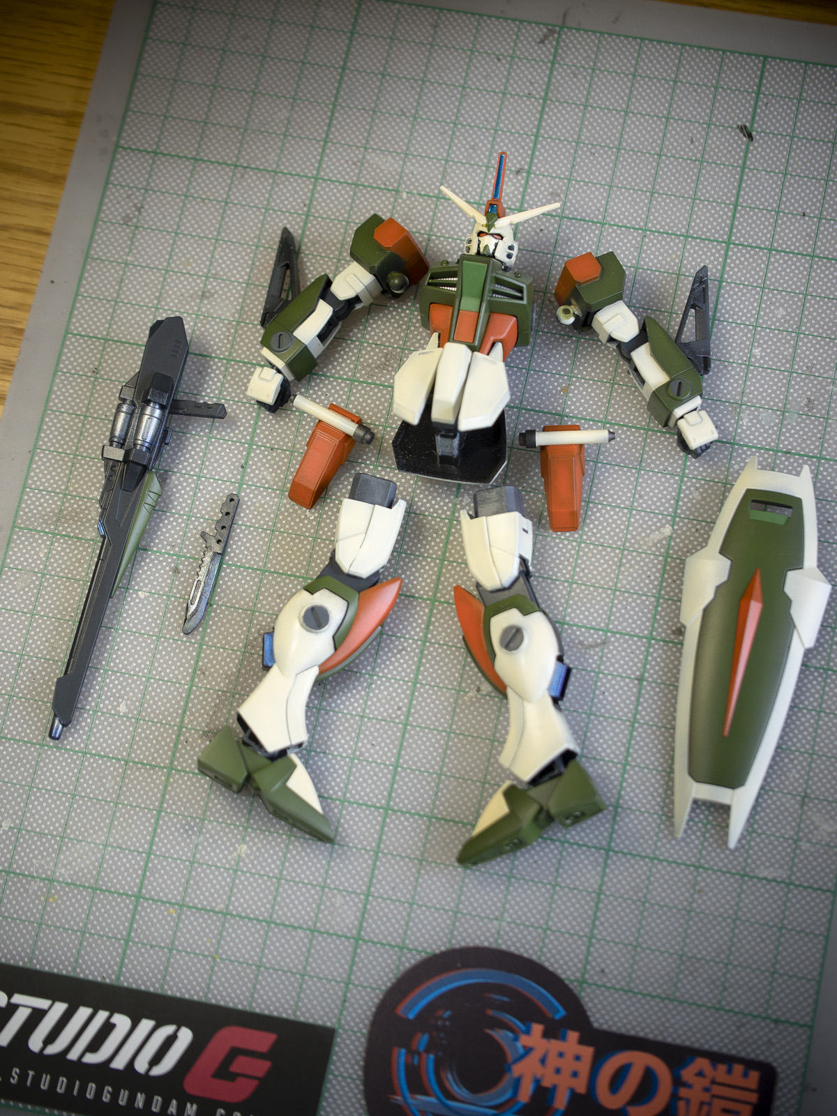 Bandai 1/144 HGCE GAT-02L2 Dagger L