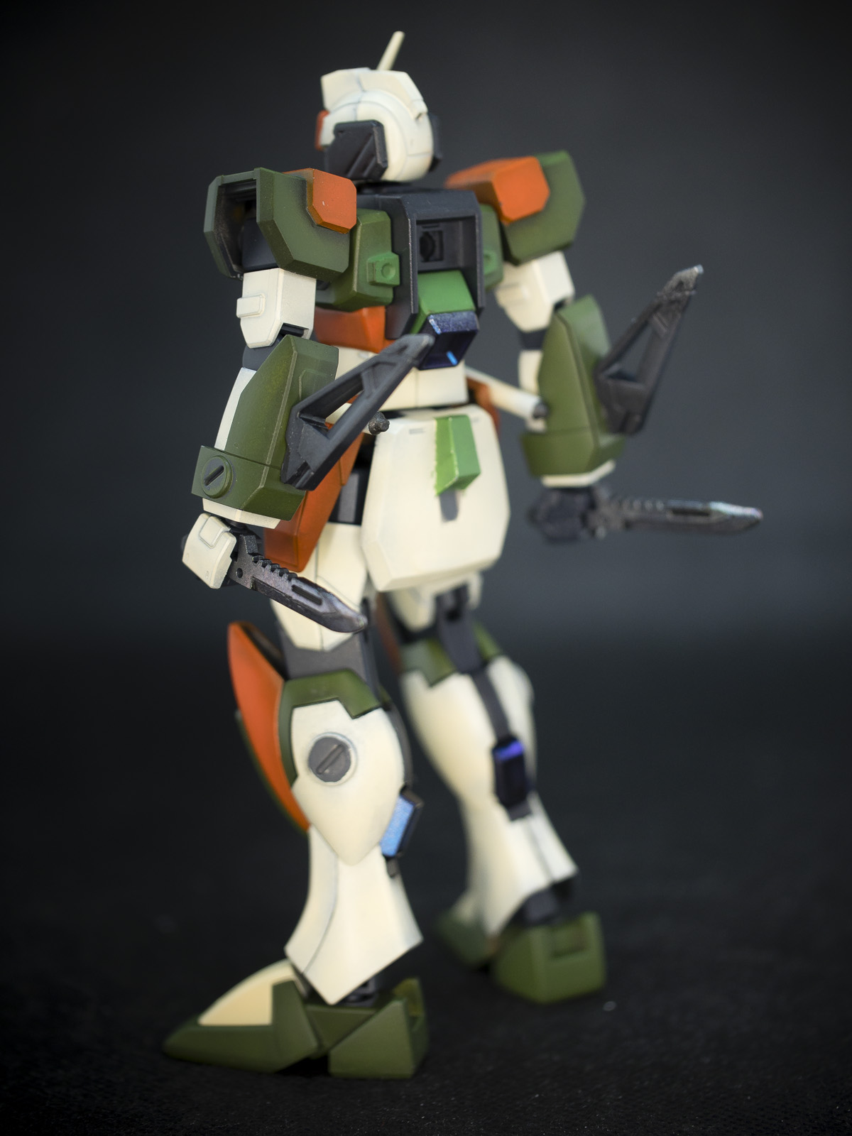 Bandai 1/144 HGCE GAT-02L2 Dagger L