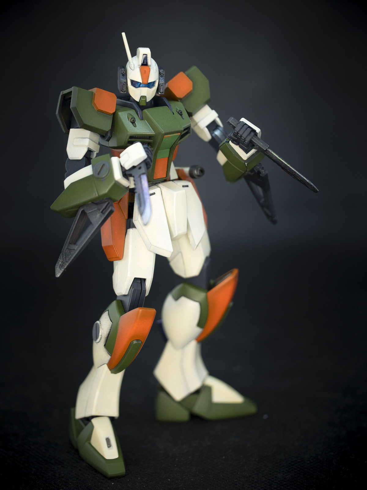 Bandai 1/144 HGCE GAT-02L2 Dagger L