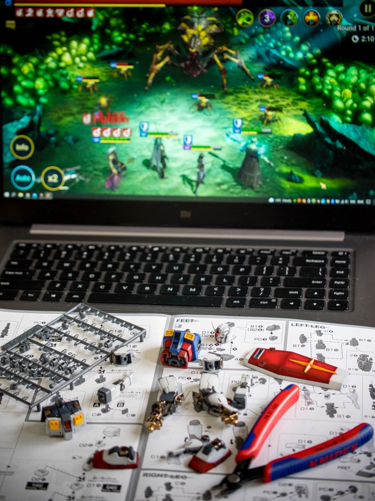 Bandai 1/144 HG RX-78-02 Gundam [EFF Prototype Origin Ver]