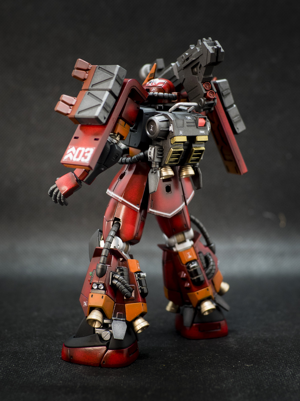 Bandai 1/144 HG MS-06R-1A Zaku 2 High Mobility Type