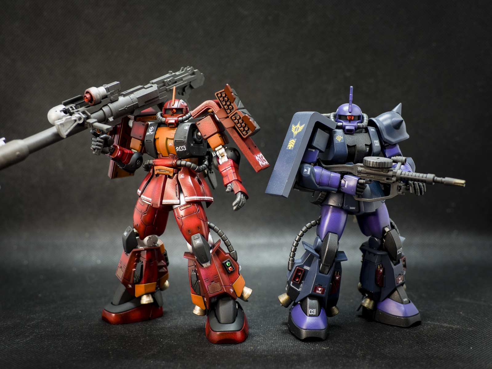 Bandai 1/144 HG MS-06R-1A Zaku 2 High Mobility Type