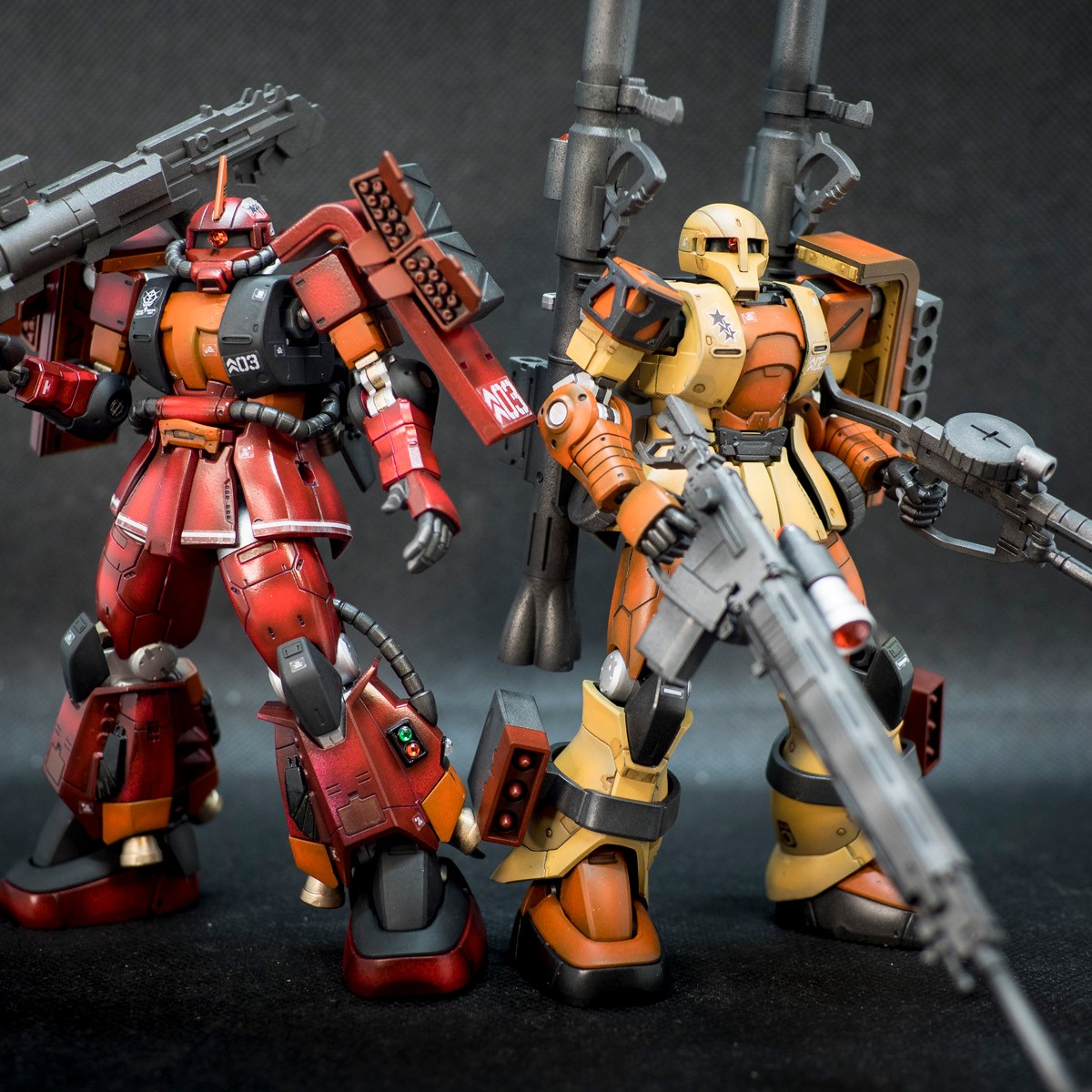 Bandai 1/144 HG MS-06R-1A Zaku 2 High Mobility Type