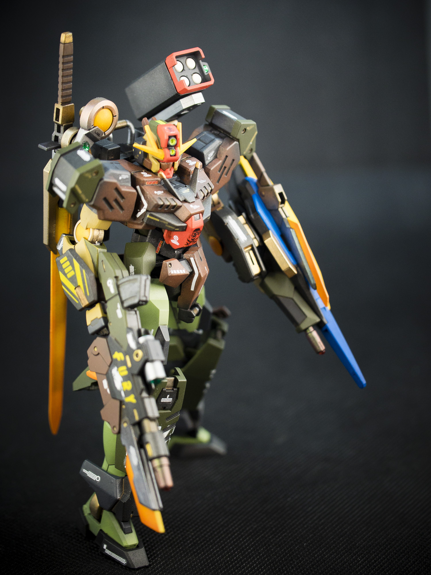 Bandai 1/144 Gundam 00 Command Qan[T]