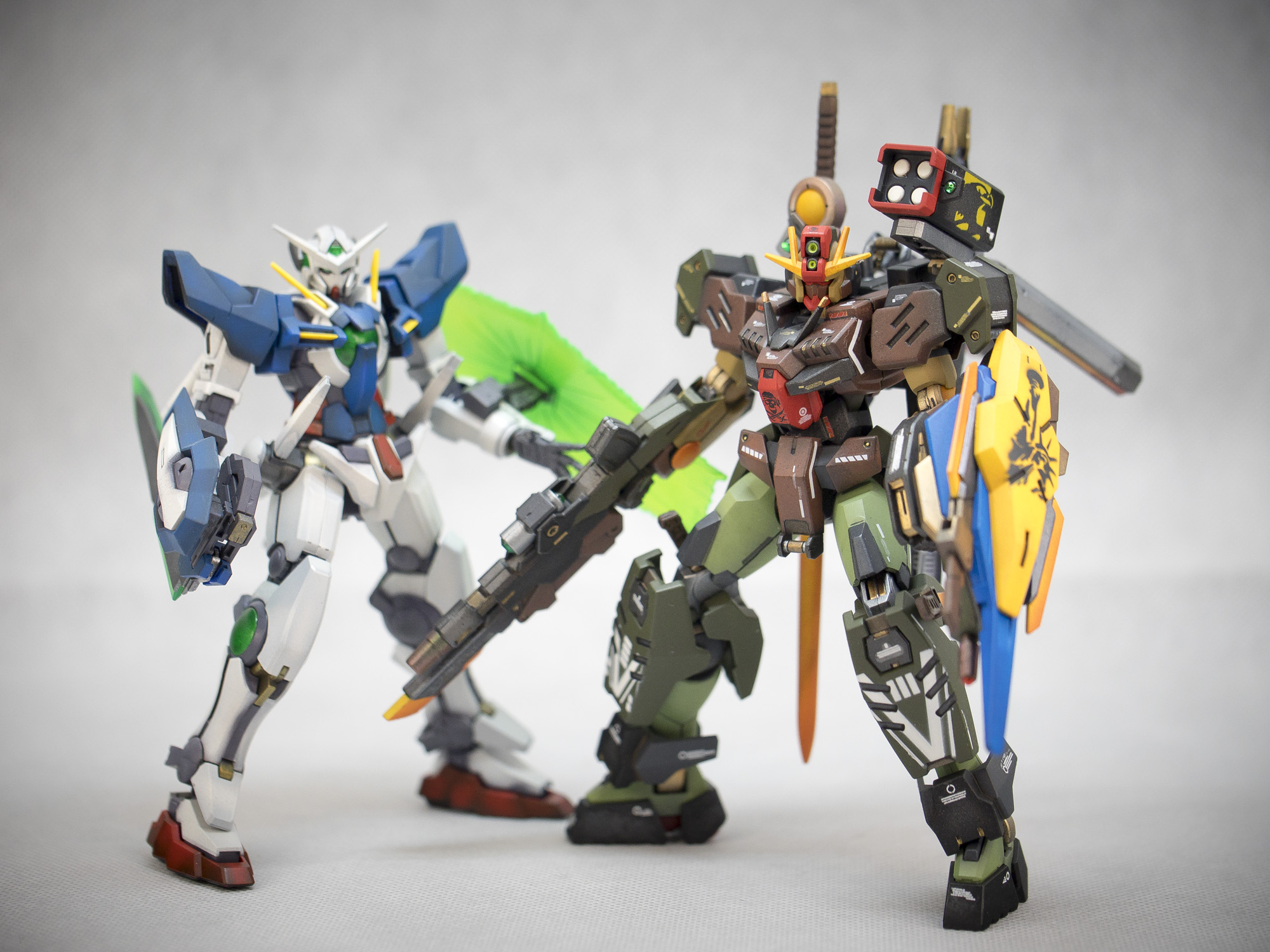 Bandai 1/144 Gundam 00 Command Qan[T]