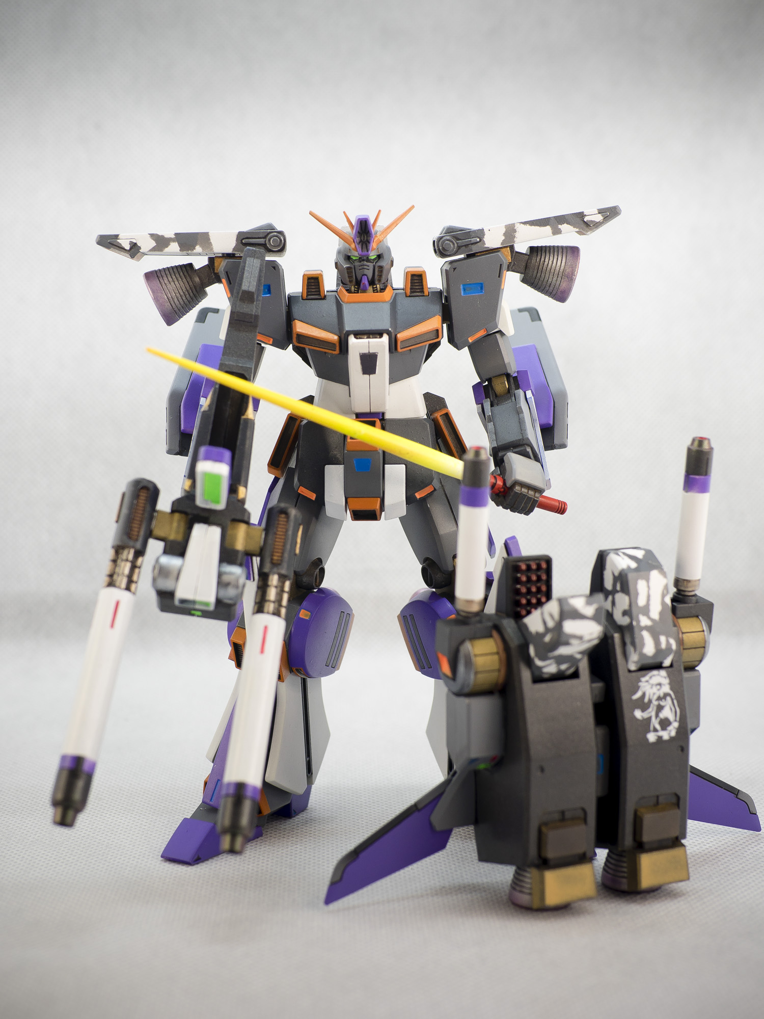 Bandai 1/144 HG MSZ-010 ZZ Gundam